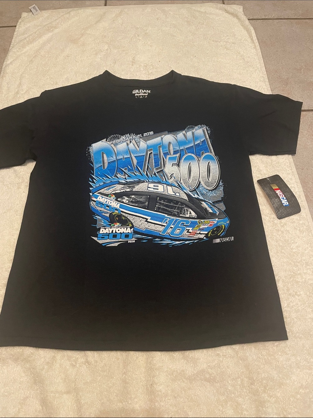 NWT Gildan Black Daytona 500  Graphic Tee